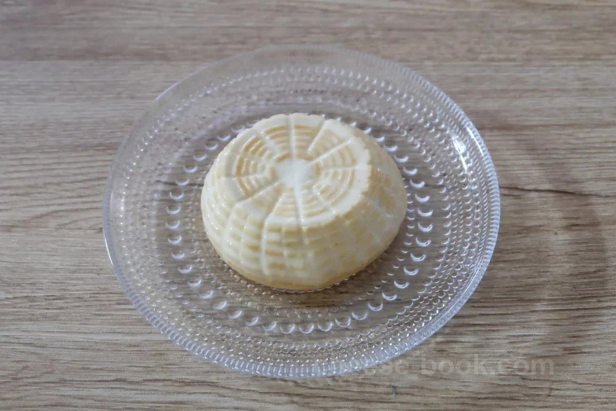 ブラティーナ・アフミカータ