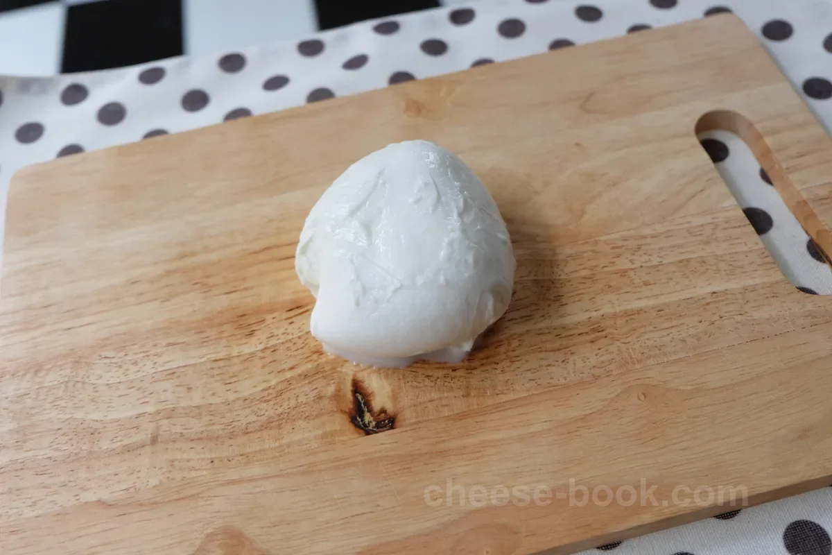 モッツァレラ・ディ・ブファラ・カンパーナ